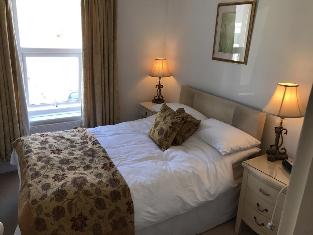 Cambridge House Bed & Breakfast Torpoint Buitenkant foto